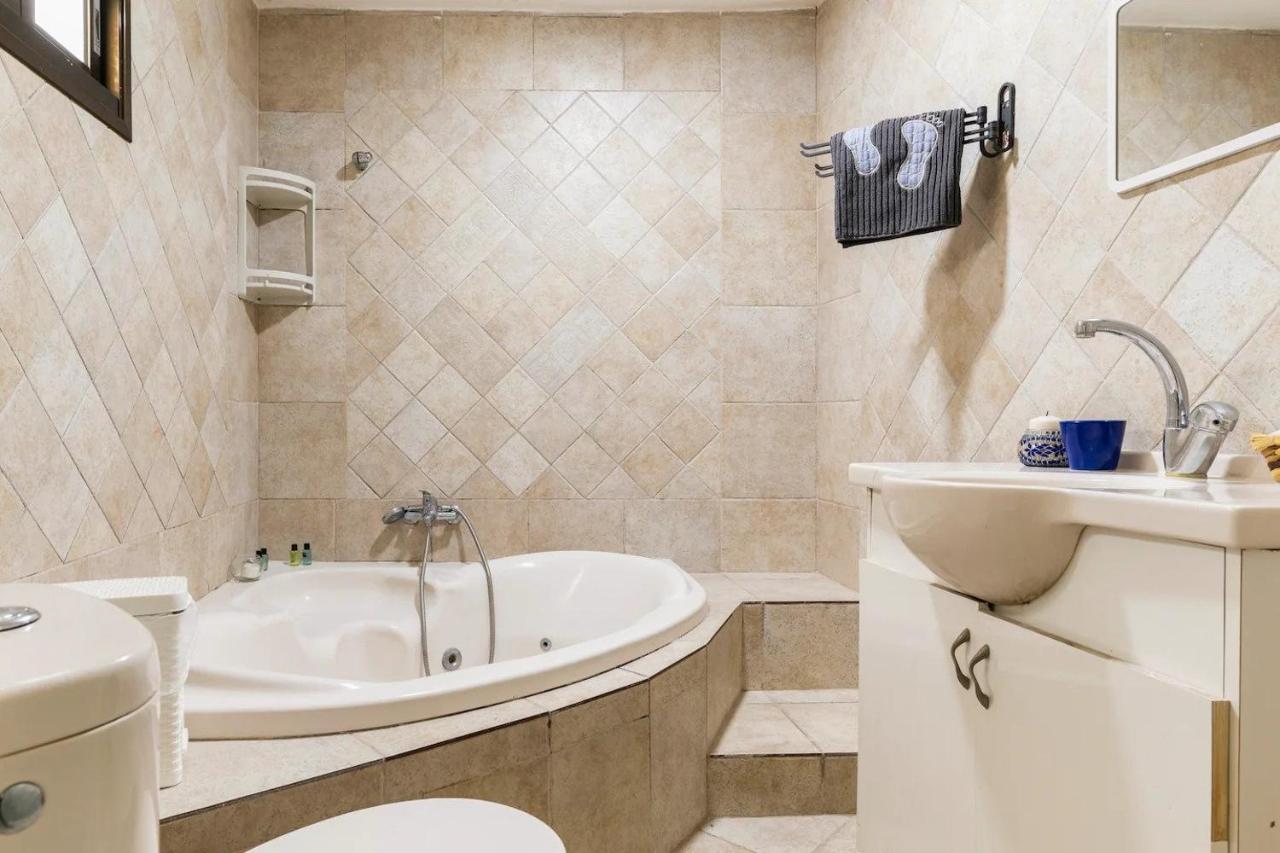 Апартаменти Al-Razi Residency Даліят ель-Кармель Екстер'єр фото